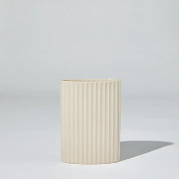 Ripple Oval Vase Chalk (M)